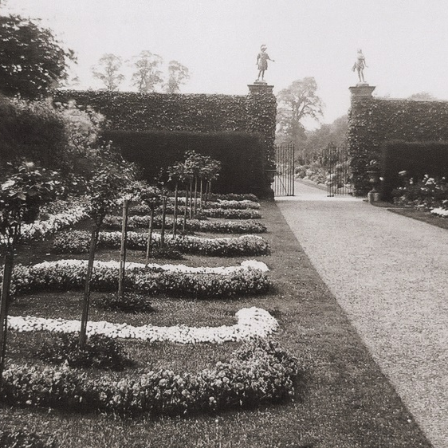 Historic Gardens - Wentworth Garden Centre