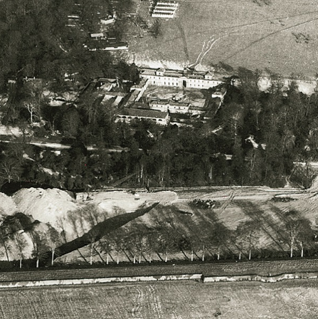 Historic Gardens - Wentworth Garden Centre